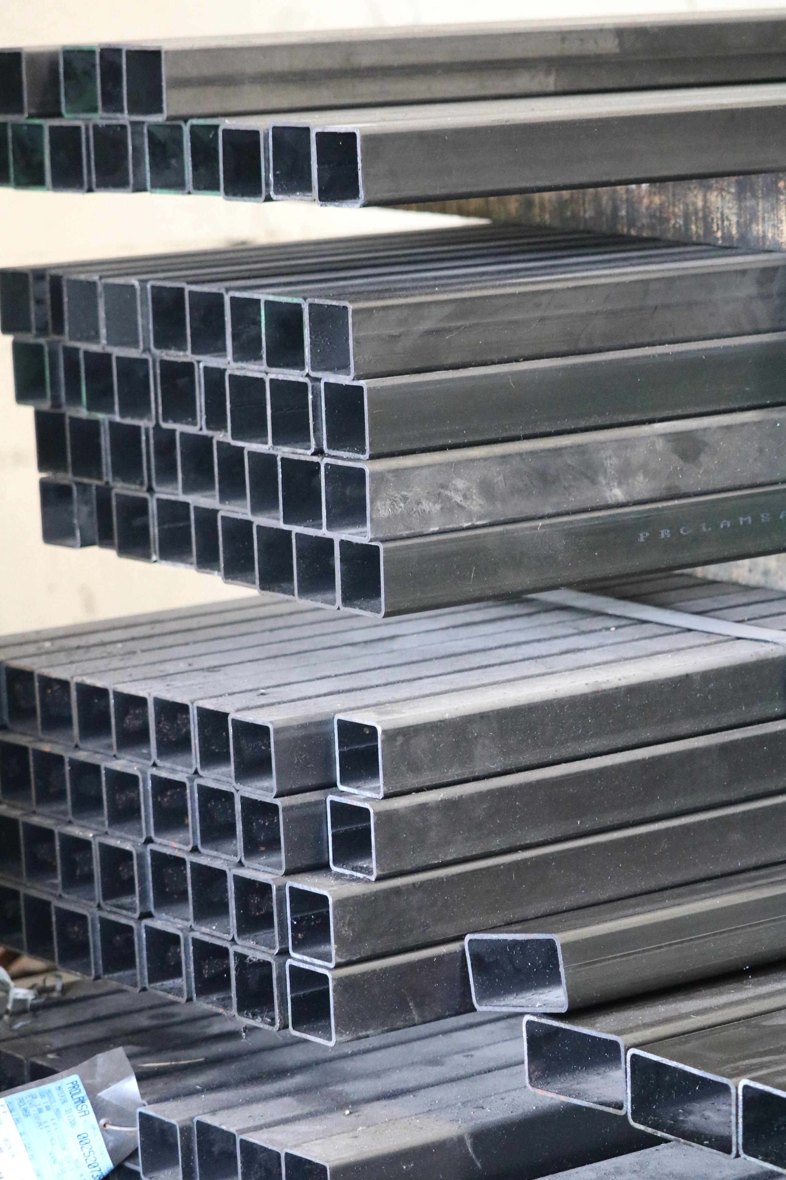 Stacked square steel tube